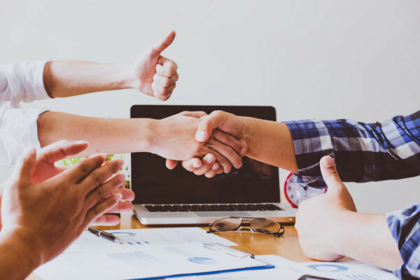 Relação de parceria fique por dentro da estratégia do cliente para contribuir mais com resultados