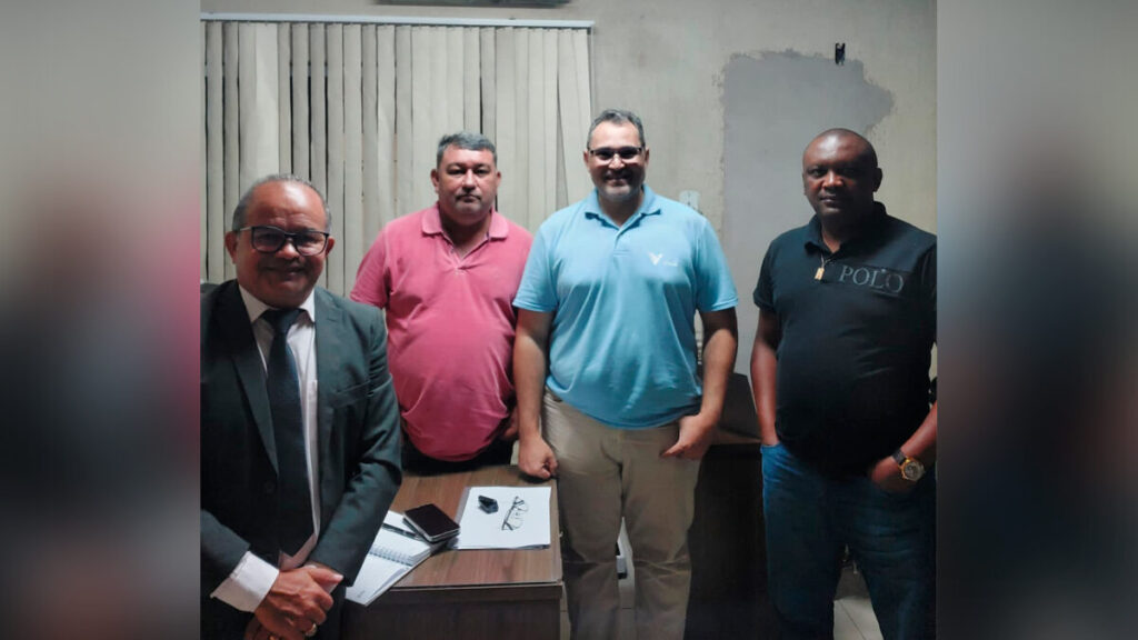 Helton Neves Vale Reunião